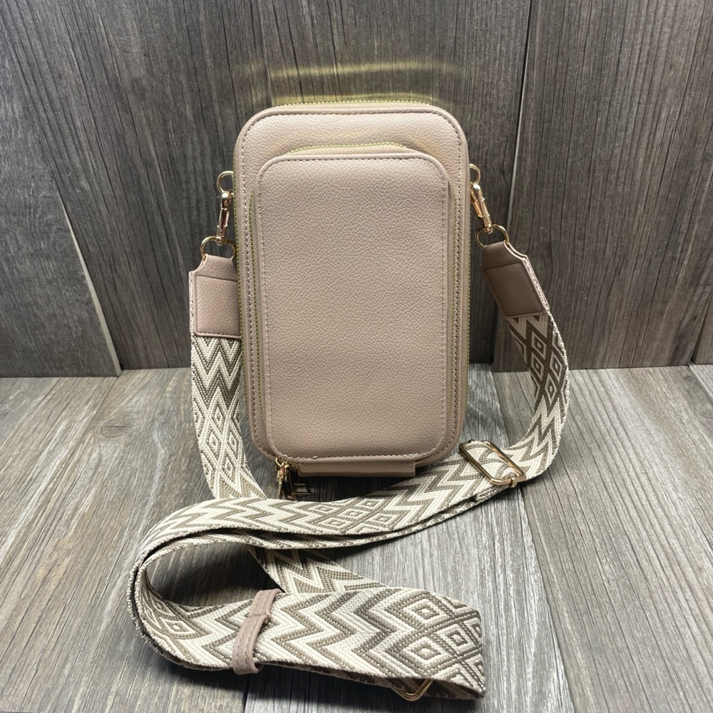 Crossbody Zippered Purse Bag Wide Adjustable Strap Tan W/Card Holders VG